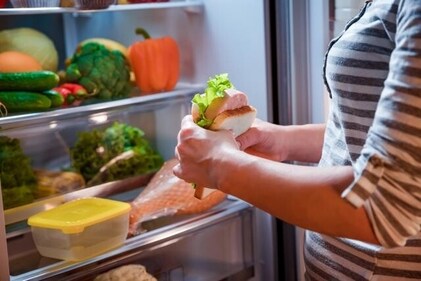 Planning meals and snack times, and not skipping breakfast can help reduce the risk of diabetes, heart disease and obesity. (Shutterstock) Planning meals and snack times, and not skipping breakfast can help reduce the risk of diabetes, heart disease and obesity. (Shutterstock)