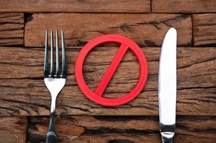 Skipping meals or consuming meals in a hurry to attend to something else can also be a reason of increasing anxiety. (Unsplash) Skipping meals or consuming meals in a hurry to attend to something else can also be a reason of increasing anxiety. (Unsplash)