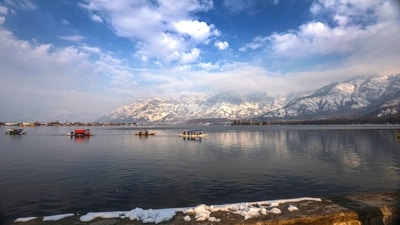 Kupwara in north Kashmir was the only place in the valley where the minimum temperature settled above freezing point on December 29 (Waseem Andrabi /Hindustan Times)