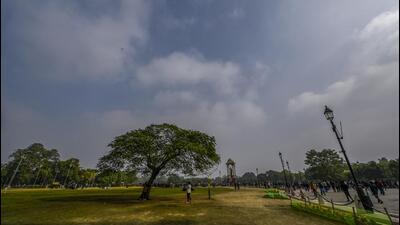 Clear skies over India Gate on December 30. (RAJ K RAJ /HT PHOTO) Clear skies over India Gate on December 30. (RAJ K RAJ /HT PHOTO)