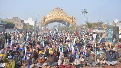 Farmers block a road during a statewide strike against the central government in Amritsar on Monday. (HT Photo) Farmers block a road during a statewide strike against the central government in Amritsar on Monday. (HT Photo)