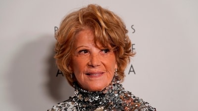 FILE - Linda Lavin arrives at the 33rd annual Producers Guild Awards on March 19, 2022, at the Fairmont Century Plaza Hotel in Los Angeles. (AP Photo/Chris Pizzello) (Chris Pizzello/Invision/AP) FILE - Linda Lavin arrives at the 33rd annual Producers Guild Awards on March 19, 2022, at the Fairmont Century Plaza Hotel in Los Angeles. (AP Photo/Chris Pizzello) (Chris Pizzello/Invision/AP)