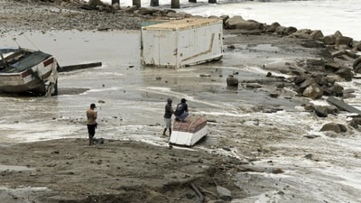 The beaches of Ecuador and Peru are being battered by large waves of up to 13 feet (four meters), which have blocked many ports and killed at least two people. (AFP) The beaches of Ecuador and Peru are being battered by large waves of up to 13 feet (four meters), which have blocked many ports and killed at least two people. (AFP)
