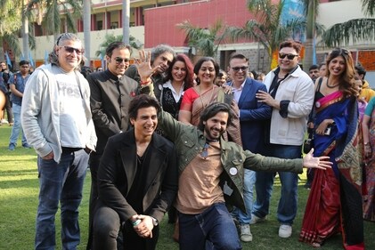Among the celebs, who are Hindu College alumni, visited the campus this year. These included filmmaker Imtiaz Ali and actors Tisca Chopra, Rajesh Kumar, and Aishwarya Sakhuja, to name a few. Among the celebs, who are Hindu College alumni, visited the campus this year. These included filmmaker Imtiaz Ali and actors Tisca Chopra, Rajesh Kumar, and Aishwarya Sakhuja, to name a few.