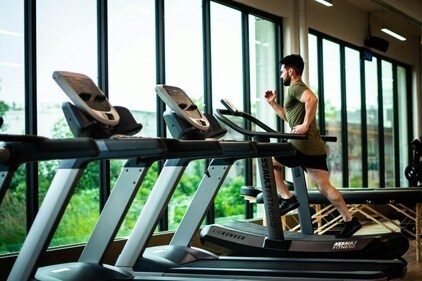 Embrace the New Year by inculcating a positive outlook towards fitness. (Pexels)