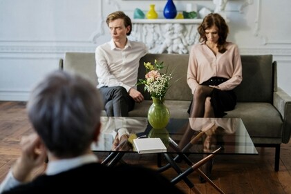 Couples don't see therapy as a taboo anymore. (Pexels)