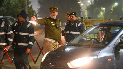Representative image - Delhi police prepare for New Year 2025 with rapid response teams and checkpoints (Sunil Ghosh / Hindustan Times) Representative image - Delhi police prepare for New Year 2025 with rapid response teams and checkpoints (Sunil Ghosh / Hindustan Times)