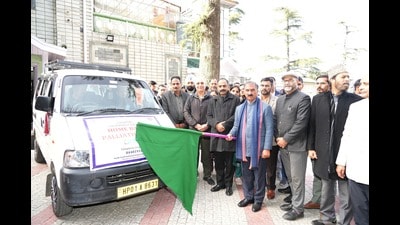 Chief minister Sukhvinder Singh Sukhu flagged off home based palliative care vehicle in Shimla on Wednesday. (HT Photo)