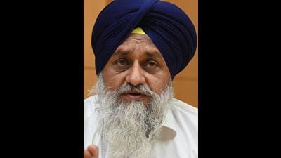 Shiromani Akali Dal (SAD) will hold a meeting of its working committee in a week’s time to take a decision on accepting the resignation tendered by Sukhbir Singh Badal as party chief. (HT File) Shiromani Akali Dal (SAD) will hold a meeting of its working committee in a week’s time to take a decision on accepting the resignation tendered by Sukhbir Singh Badal as party chief. (HT File)