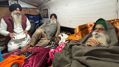 Veteran farm leader Jagit Singh Dallewal‘s indefinite hunger strike completed 37 days on Wednesday. So far he has refused to take any medical help. (Sourced) Veteran farm leader Jagit Singh Dallewal‘s indefinite hunger strike completed 37 days on Wednesday. So far he has refused to take any medical help. (Sourced)