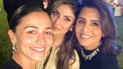 Riddhima Kapoor Sahni posted a new selfie with Alia Bhatt and mom Neetu Kapoor. Riddhima Kapoor Sahni posted a new selfie with Alia Bhatt and mom Neetu Kapoor.