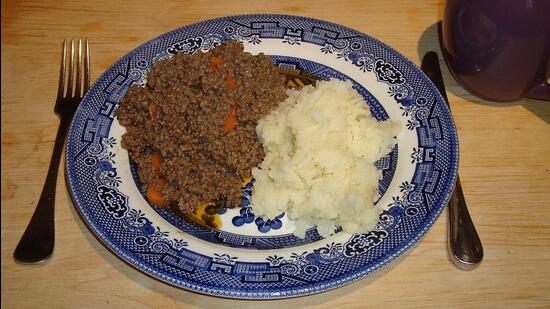 Mince and tatties was a Scottish dish consisting of minced beef and mashed potato. (Wikimedia)