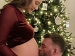Eminem's daughter Hailie Jade shows off her baby bump. Eminem's daughter Hailie Jade shows off her baby bump.