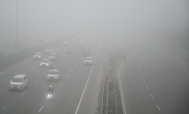 A thick blanket of fog at NH-48 at 8.28 am on Thursday. IMD has issued a yellow alert for Friday and Saturday, forecasting moderate fog. (HT Photo) A thick blanket of fog at NH-48 at 8.28 am on Thursday. IMD has issued a yellow alert for Friday and Saturday, forecasting moderate fog. (HT Photo)