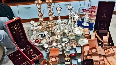 jewels and cash valued at  ₹30 lakh were stolen from a businessman's home. (ANI/representative )