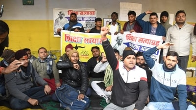 Aspirants demonstrating during a protest at Gardanibagh in Patna over the alleged leak of a question paper of the December 13 combined preliminary exam conducted by BPSC. (Santosh Kumar) Aspirants demonstrating during a protest at Gardanibagh in Patna over the alleged leak of a question paper of the December 13 combined preliminary exam conducted by BPSC. (Santosh Kumar)