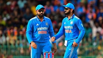 India's Virat Kohli (R) and captain Rohit Sharma (AFP) India's Virat Kohli (R) and captain Rohit Sharma (AFP)
