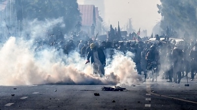During a demonstration outside the provincial parliament on Wednesday, hundreds of local government leaders and police fought, leading to several arrests and injuries. (AFP/representative) During a demonstration outside the provincial parliament on Wednesday, hundreds of local government leaders and police fought, leading to several arrests and injuries. (AFP/representative)