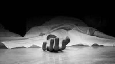 The victim, identified as Rajmani Tiwari, collided with a signboard after his bike skid, said police. (iStock)