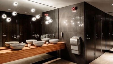 The Reddit user said that after he washed his hand, the man respectfully leaned forward to hand him a tissue. (Representational) The Reddit user said that after he washed his hand, the man respectfully leaned forward to hand him a tissue. (Representational)