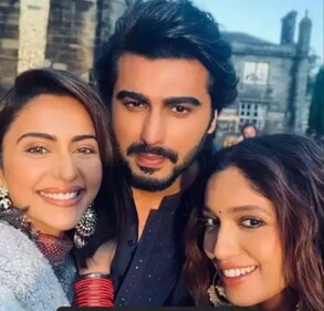 Rakul, Arjun and Bhumi on set Rakul, Arjun and Bhumi on set