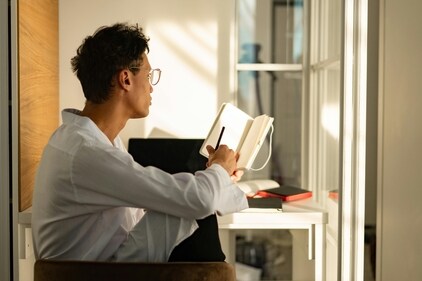 Self-reflection can help manage symptoms of depression. (Pexels) Self-reflection can help manage symptoms of depression. (Pexels)