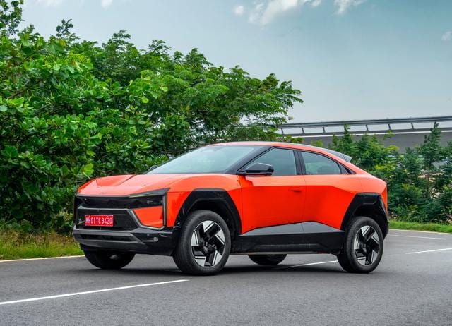 If you want futuristic styling, bold interiors, and cutting-edge tech, go for the Mahindra BE 6. If you want futuristic styling, bold interiors, and cutting-edge tech, go for the Mahindra BE 6.
