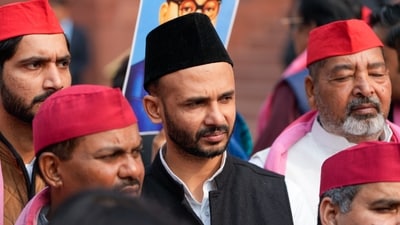 Samajwadi Party MP Zia ur Rahman Barq with other party MPs in New Delhi, on Dec. 20, 2024. (PTI) Samajwadi Party MP Zia ur Rahman Barq with other party MPs in New Delhi, on Dec. 20, 2024. (PTI)
