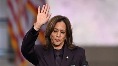 Vice President Kamala Harris was subjected to embarrassing criticism on January 3, 2025, when she appeared to fumble the Pledge of Allegiance on the Senate's opening day. (Photo by SAUL LOEB / AFP) Vice President Kamala Harris was subjected to embarrassing criticism on January 3, 2025, when she appeared to fumble the Pledge of Allegiance on the Senate's opening day. (Photo by SAUL LOEB / AFP)