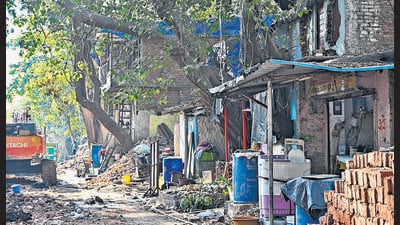 The court referred to the slum dwellers plea as “an attempt by squatters and land grabbers to prolong their unlawful occupation”. (Raju Shinde/Hindustan Times) The court referred to the slum dwellers plea as “an attempt by squatters and land grabbers to prolong their unlawful occupation”. (Raju Shinde/Hindustan Times)