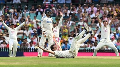 At the close in Sydney, the visitors were 141-6 with Ravindra Jadeja on eight and Washington Sundar six after they dismissed Australia for 181 in reply to their first innings 185. (AFP) At the close in Sydney, the visitors were 141-6 with Ravindra Jadeja on eight and Washington Sundar six after they dismissed Australia for 181 in reply to their first innings 185. (AFP)