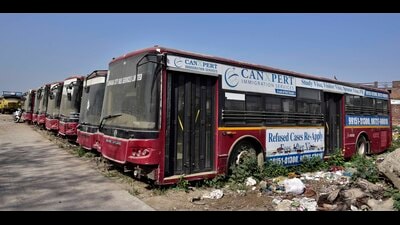 The non-functional fuel-based buses in Ludhiana. The aim under the PM’s e-bus Sewa Yojana is to switch to environment-friendly public transport system. (HT Photo) The non-functional fuel-based buses in Ludhiana. The aim under the PM’s e-bus Sewa Yojana is to switch to environment-friendly public transport system. (HT Photo)