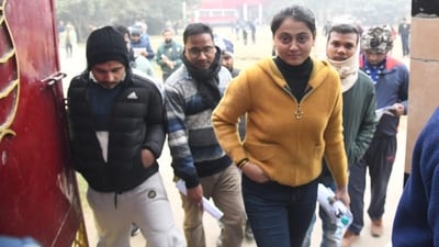Applicants coming out of Mahanth Hanuman Sharn High School in Patna where BPSC Prelims re-exam was held. (Santosh Kumar ) Applicants coming out of Mahanth Hanuman Sharn High School in Patna where BPSC Prelims re-exam was held. (Santosh Kumar )