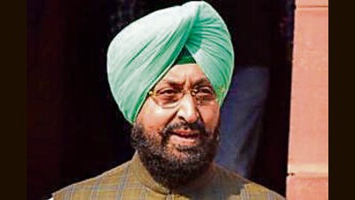 Leader of the Opposition in the Punjab assembly and senior Congress leader Partap Singh Bajwa has written to leaders of all parties in the assembly urging them to collectively honour former Prime Minister Dr Manmohan Singh by recommending him for the Bharat Ratna, India’s highest civilian honour. (HT File)