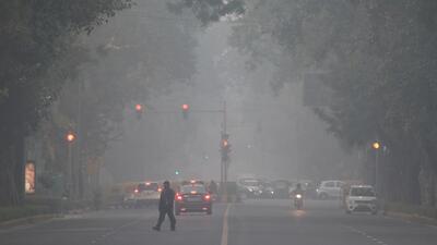 Low visibility in the Capital due to fog. (RAJ K RAJ /HT PHOTO) Low visibility in the Capital due to fog. (RAJ K RAJ /HT PHOTO)