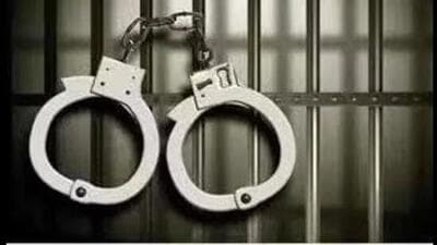 The woman said she had taken a train to Mumbai to work as a maid but returned to Kolkata on finding the Mumbai police searching for Bangladeshi infiltrators The woman said she had taken a train to Mumbai to work as a maid but returned to Kolkata on finding the Mumbai police searching for Bangladeshi infiltrators