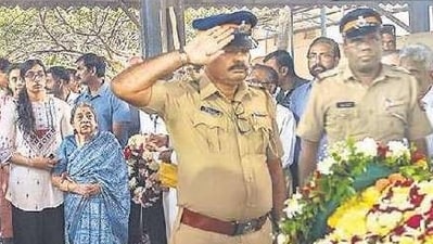 R Chidambaram was laid to rest with full state honours, in the presence of family members, on Saturday. (Satish Bate) R Chidambaram was laid to rest with full state honours, in the presence of family members, on Saturday. (Satish Bate)