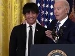 Joe Biden apparently forgot the name of a young man whom he invited on the stage to wish him a happy birthday. Joe Biden apparently forgot the name of a young man whom he invited on the stage to wish him a happy birthday.
