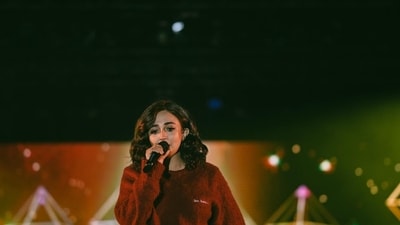 Monali Thakur performed in Varanasi recently. Monali Thakur performed in Varanasi recently.