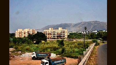 Navi Mumbai, India - Nov. 18, 2023:Naina project village at Adai in Navi Mumbai, India, on Saturday, November 18, 2023. (Photo by Bachchan Kumar/ HT PHOTO) (HT PHOTO) Navi Mumbai, India - Nov. 18, 2023:Naina project village at Adai in Navi Mumbai, India, on Saturday, November 18, 2023. (Photo by Bachchan Kumar/ HT PHOTO) (HT PHOTO)