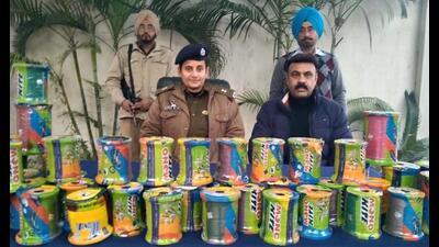 The police have registered 15 cases against those selling Chinese thread. (HT Photo) The police have registered 15 cases against those selling Chinese thread. (HT Photo)