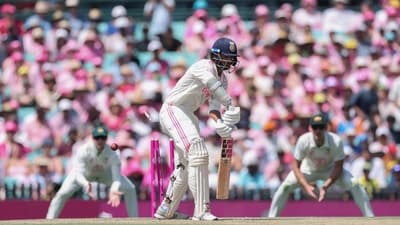 India's Washington Sundar is clean bowled by Australia's Pat Cummins on day three of the fifth Test match between Australia and India at the Sydney Cricket Ground. (AFP) India's Washington Sundar is clean bowled by Australia's Pat Cummins on day three of the fifth Test match between Australia and India at the Sydney Cricket Ground. (AFP)