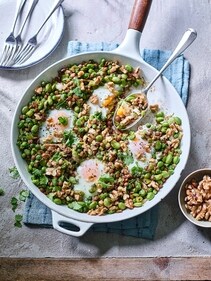 Try the delicious Green Shakshuka with Walnuts Try the delicious Green Shakshuka with Walnuts