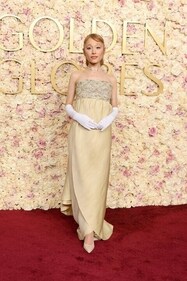 Ariana Grande in a Regency era inspired look. Ariana Grande in a Regency era inspired look.