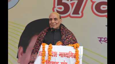 Defence minister Rajnath Singh at ground of Mufeed-e-aam Inter College in Agra on Tuesday to inaugurate three day 57th State Convention of Uttar Pradesh Madhyamik Sikshak Sangh (HT Photo) Defence minister Rajnath Singh at ground of Mufeed-e-aam Inter College in Agra on Tuesday to inaugurate three day 57th State Convention of Uttar Pradesh Madhyamik Sikshak Sangh (HT Photo)