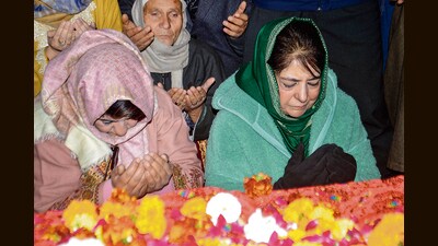 PDP chief Mehbooba Mufti pays tribute to her father and former J&K CM Mufti Mohammad Sayeed on his death anniversary, in Bijbehara in Anantnag district. (PTI) PDP chief Mehbooba Mufti pays tribute to her father and former J&K CM Mufti Mohammad Sayeed on his death anniversary, in Bijbehara in Anantnag district. (PTI)