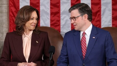 U.S. Vice President Kamala Harris and Speaker of the House Mike Johnson (R-LA) attend a joint session of Congress to certify Donald Trump's election, at the U.S. Capitol in Washington, U.S. January 6, 2025. REUTERS/Evelyn Hockstein (REUTERS)