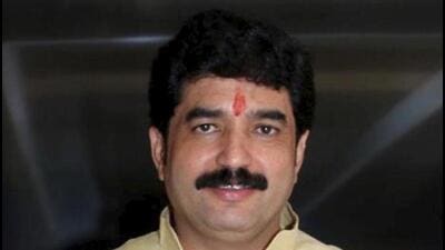 Union minister Murlidhar Mohol said that OLS for extending the runway at Pune International Airport has been completed and land acquisition is planned to be completed in next six months. (HT) Union minister Murlidhar Mohol said that OLS for extending the runway at Pune International Airport has been completed and land acquisition is planned to be completed in next six months. (HT)