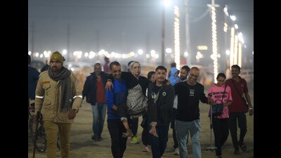 With over 40 crore pilgrims expected, the traffic plan includes designated parking for large and small vehicles and pedestrian-friendly measures. (HT FILE)