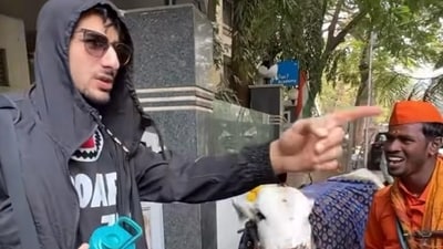 Ibrahim Ali Khan's hilarious banter with cow owner will leave you in splits. Ibrahim Ali Khan's hilarious banter with cow owner will leave you in splits.